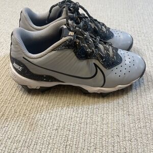 Nike Youth 3 Alpha Huarache 4 Keystone Baseball Cleats Gray